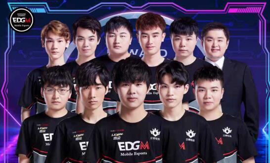 首场与哥斯 首场与哥斯